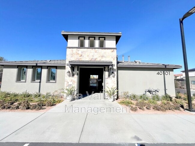 Building Photo - 41168 Emory Ln