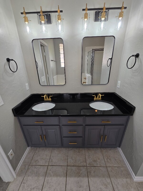 Building Photo - 12007 Ashford Dr