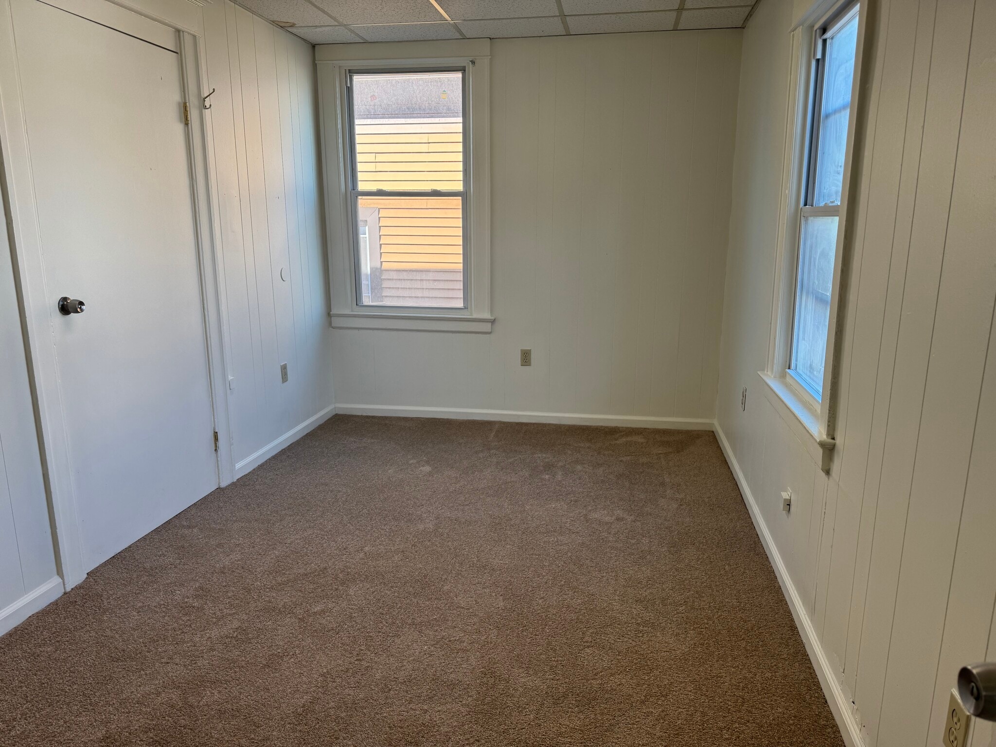 Building Photo - 1460 Dewey Ave