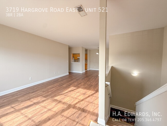 Building Photo - 3719 Hargrove E Rd