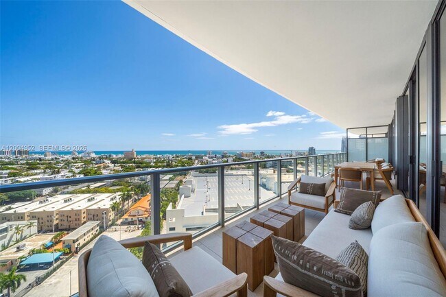 Building Photo - 500 Alton Rd