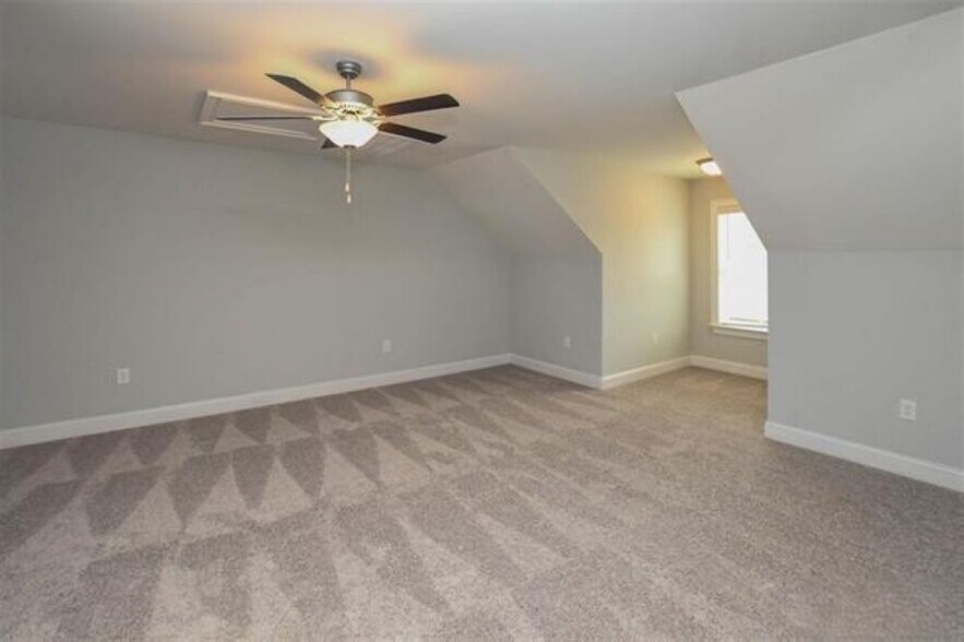 Building Photo - 113 Gary Allen Blvd