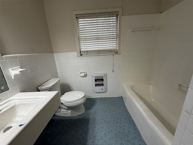 Building Photo - 2310 Pecos St