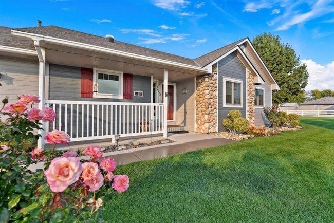 Building Photo - 9380 Ruth Marie Dr