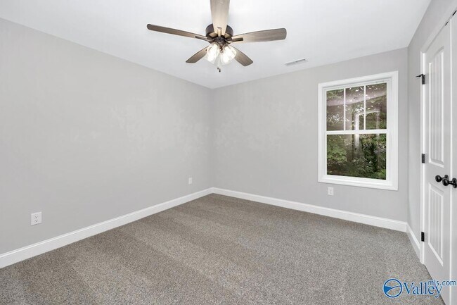 Building Photo - 1713 Golf Club Ln NW