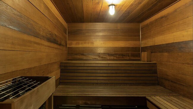 Building Photo - 11970 Montana Ave