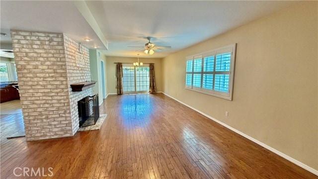 Building Photo - 7843 Woodlake Ave