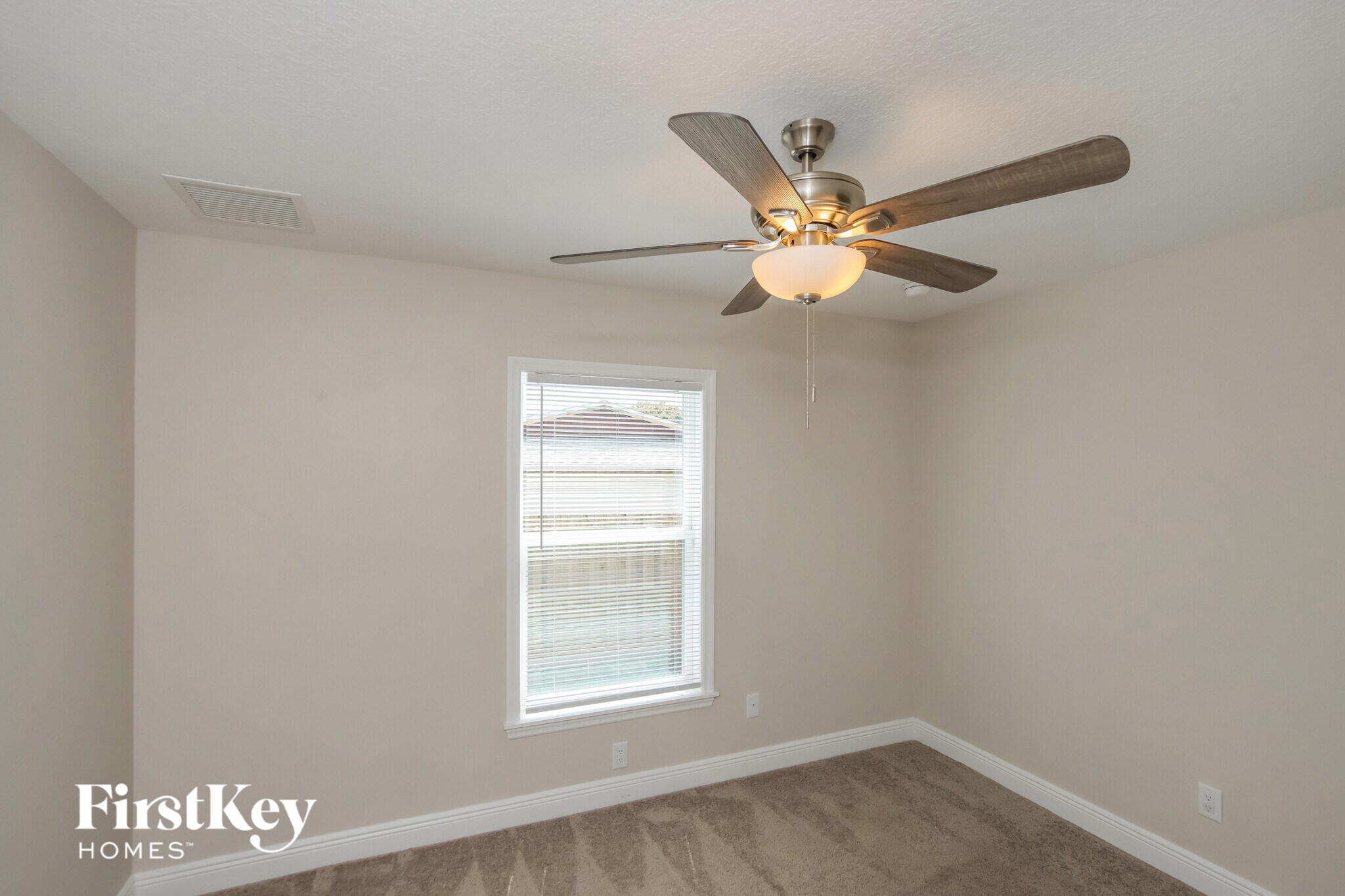 Building Photo - 249 Bordeaux Ave NE