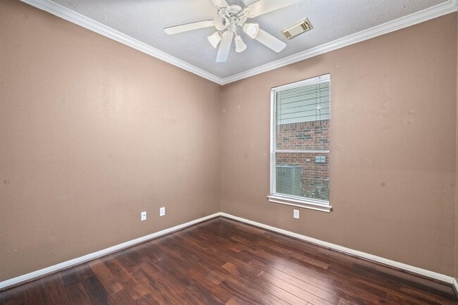 Building Photo - 7803 Blue Stream Ct