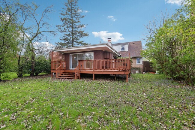 Building Photo - 9225 Karlov Ave