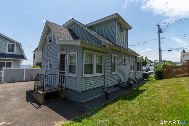 Building Photo - 9 Seaview Ave