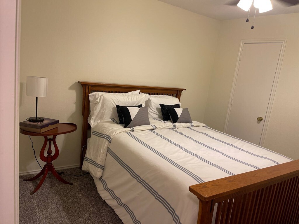 Building Photo - 33 Cibola Ct