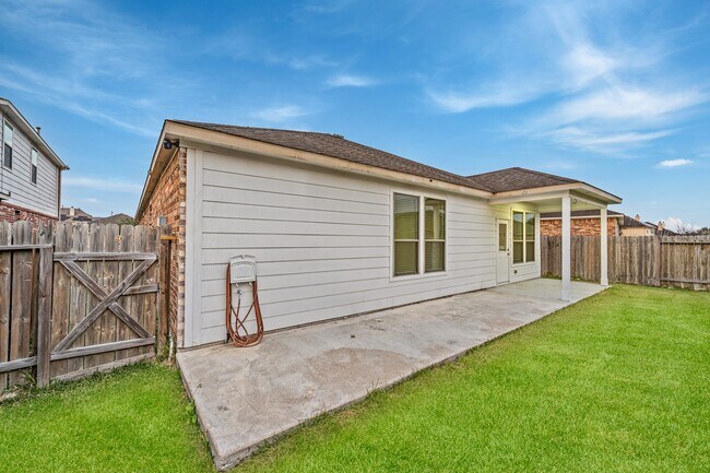 Building Photo - 815 Messina Ln