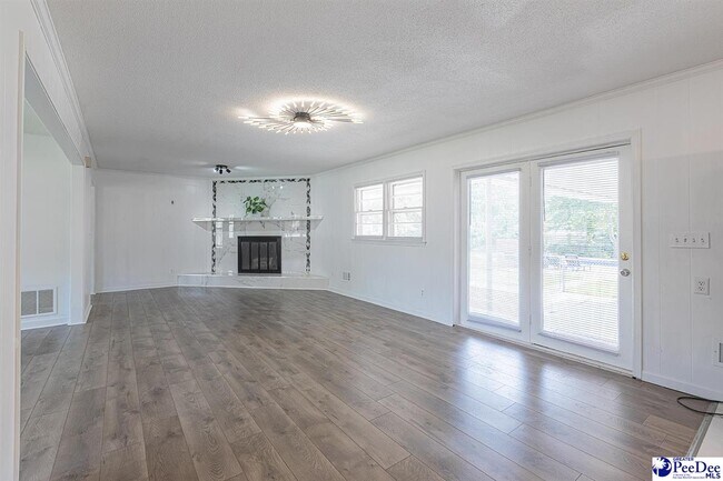 Building Photo - 2318 W Heron Dr