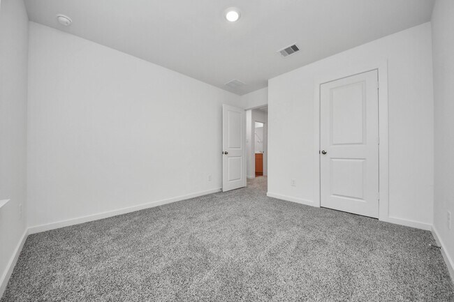 Building Photo - 3538 Shearwater St