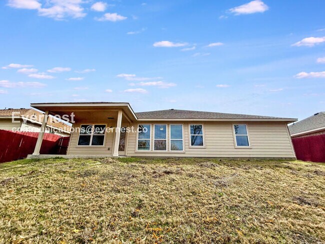 Building Photo - 1413 Avenue A