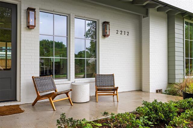 Building Photo - 2212 Ridge Crest Dr