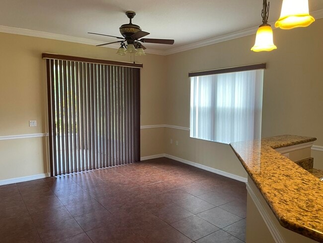 Building Photo - 5079 NW Fiddle Leaf Ct