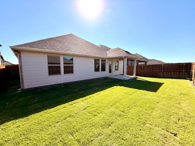 Building Photo - 600 Tidal Dr