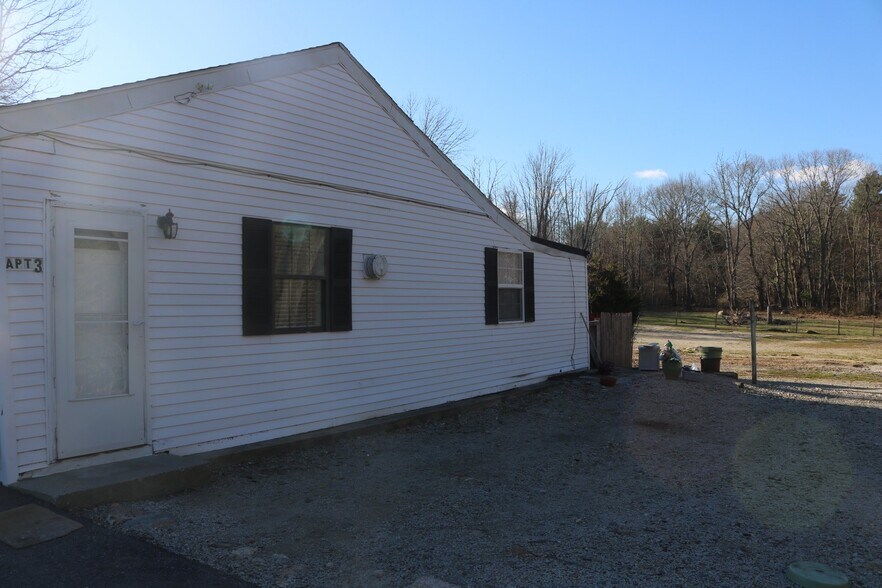 Building Photo - 333 Groveland St