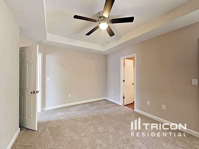 Building Photo - 416 Leecrest Dr