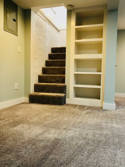 Finished basement - 5336 SE 44th Ave
