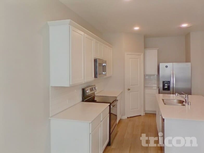 Building Photo - 219 Jenkinson Dr