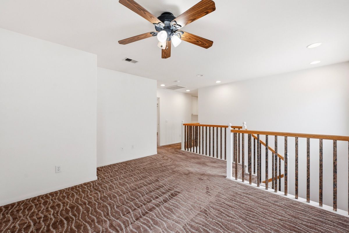 Building Photo - 5643 Willowmere Ln