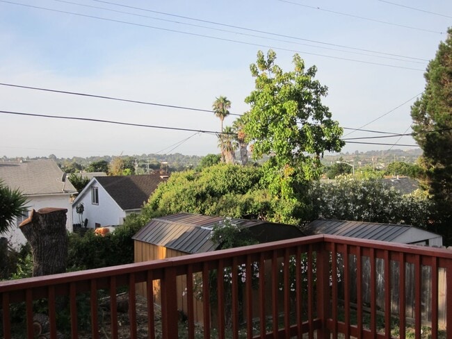 Building Photo - CHARMING 2-BEDROOM HOME IN VALLEJO