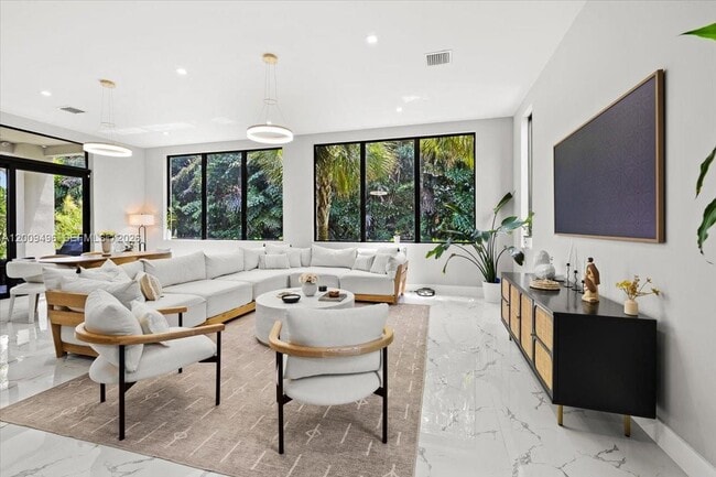 Building Photo - 12120 Rhino Oaks Dr