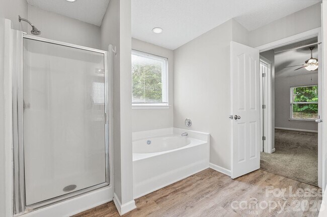 Building Photo - 145 English Hills Dr