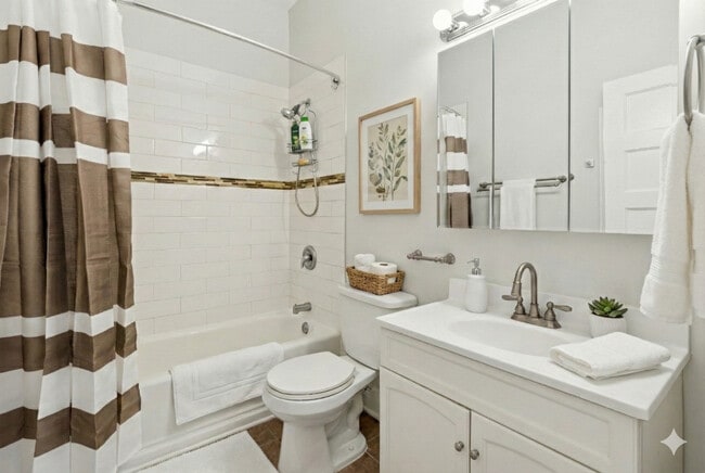 Building Photo - 2332 W Superior St