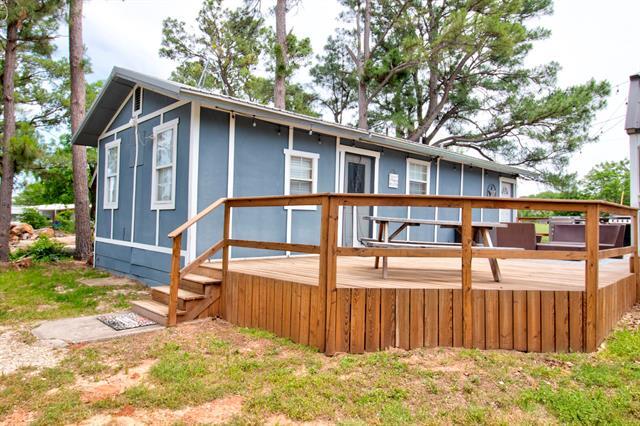 Building Photo - 179 Oak St