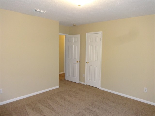 Building Photo - 9031 Ferndale View Dr