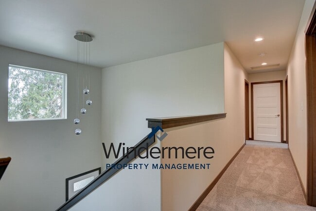 Building Photo - 3 Bed 3 Bath Home in Admirals Cove