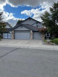 Building Photo - Large 4 Bed 3 BAth home for rent in Lakeshore - Lodi