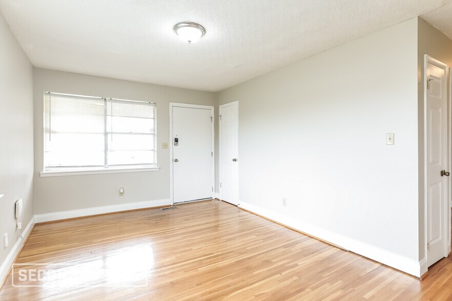 Building Photo - 3721 Grasselli Ave SW