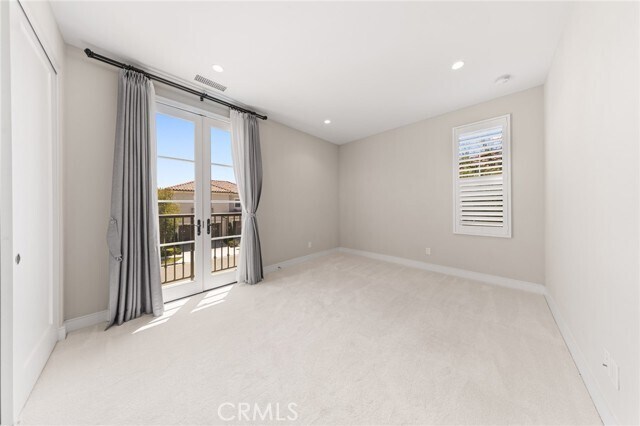 Building Photo - 231 Evaroad