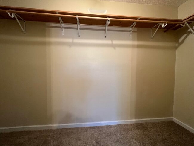 Building Photo - 110 Miller St