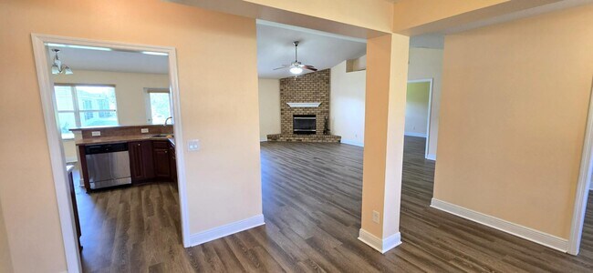 Building Photo - 2061 Big Buck Dr