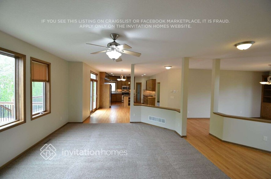 Building Photo - 3639 103rd Tr N
