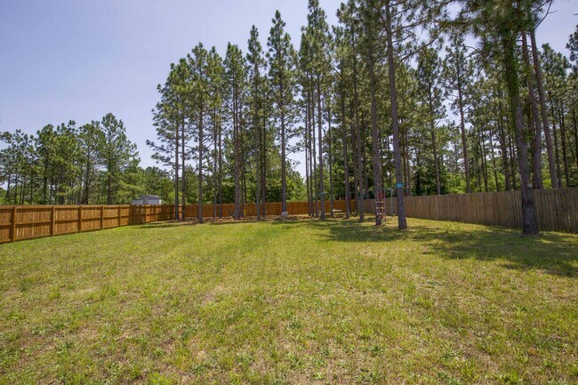 Building Photo - Coming up soon!!!!Centric beautiful proper...