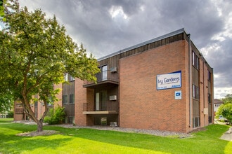 Building Photo - Ivy Gardens Apartments