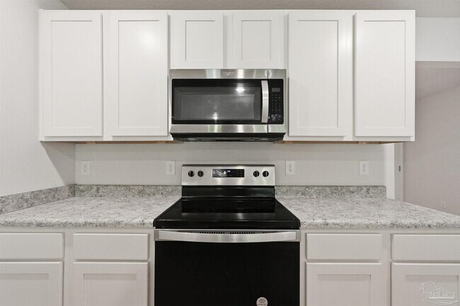 Building Photo - 5367 Peach Dr