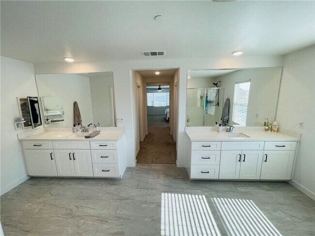 Building Photo - 30891 Laelia Cir