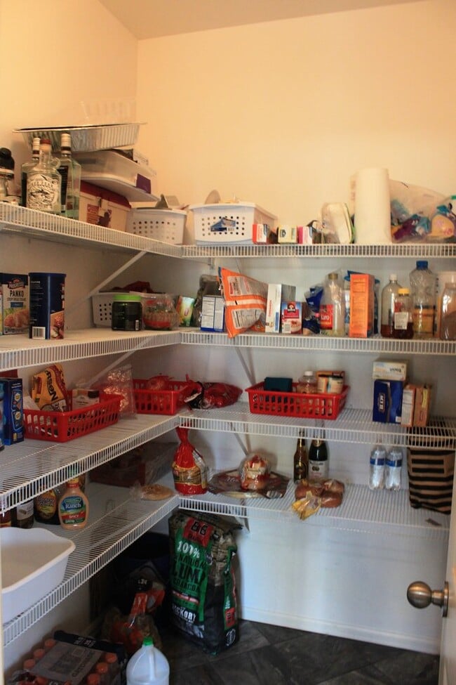 Building Photo - 10757 Deer Meadow Cir