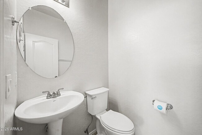 Building Photo - 2780 S Alpine Dr