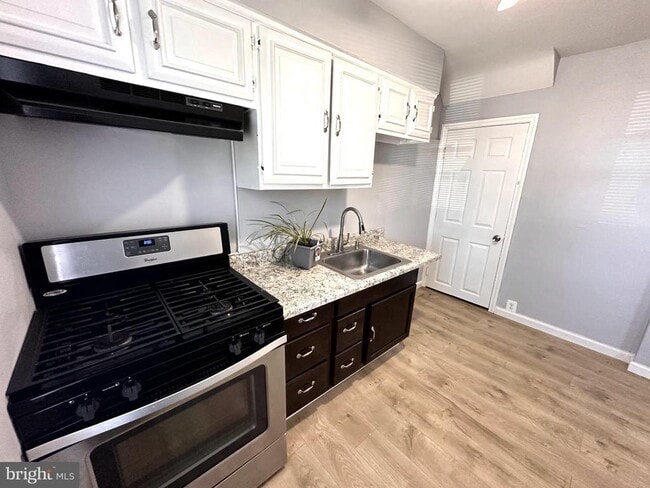 Building Photo - 1008 Tunbridge Rd