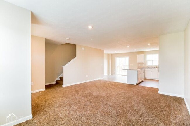 Building Photo - 5680 Tonya Marie Ct