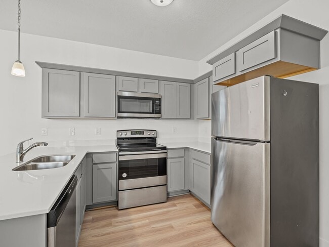 Building Photo - Beautiful home for rent in Saratoga Springs!